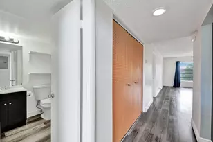 2430 SW 81st Ave, Davie, FL 33324 - Photo 17