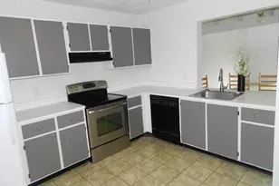 1110 E Lakeview Dr Dr E, Royal Palm Beach, FL 33411 - Photo 3