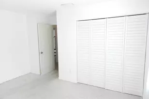 1110 E Lakeview Dr Dr E, Royal Palm Beach, FL 33411 - Photo 9