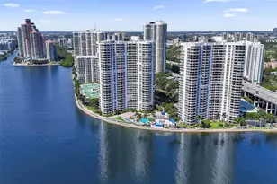 19101 NE 36th Ct, Aventura, FL 33180 - Photo 29
