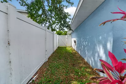 706 Osceola Avenue, Fort Pierce, FL 34982 - Photo 27