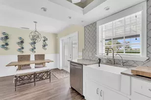 9860 NW 3rd St, Pembroke Pines, FL 33024 - Photo 9