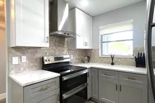 2638 Gately Dr E, West Palm Beach, FL 33415 - Photo 13