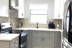 2638 Gately Dr E, West Palm Beach, FL 33415 - Photo 5