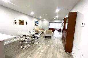 2638 Gately Dr E, West Palm Beach, FL 33415 - Photo 15