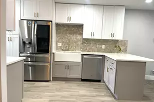 2638 Gately Dr E, West Palm Beach, FL 33415 - Photo 3
