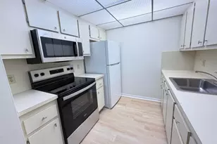 100 SW 132nd Way, Pembroke Pines, FL 33027 - Photo 5