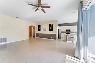 10640 SW Waterway Ln, Port Saint Lucie, FL 34987 - Photo 11