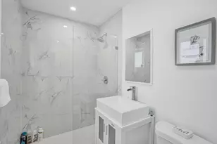 2114 N 42nd Ave, Hollywood, FL 33021 - Photo 13