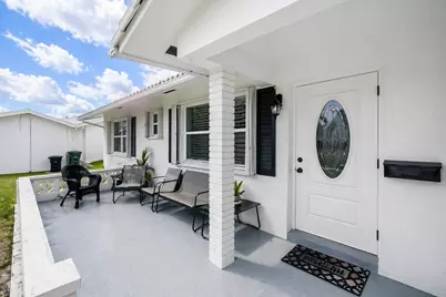 517 SW 18th Street, Boynton Beach, FL 33426 - Photo 3