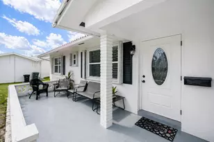 517 SW 18th St, Boynton Beach, FL 33426 - Photo 3