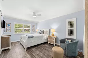 1025 Casuarina Rd, Delray Beach, FL 33483 - Photo 11