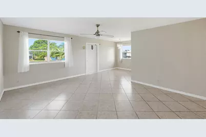 384 Saxony H, Delray Beach, FL 33446 - Photo 7