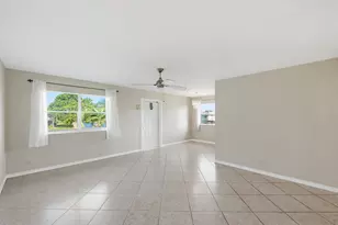 384 Saxony H, Delray Beach, FL 33446 - Photo 7