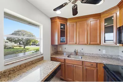 384 Saxony H, Delray Beach, FL 33446 - Photo 15