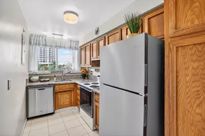524 Orton Avenue #403, Fort Lauderdale, FL 33304 - Photo 15