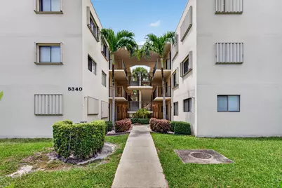 5340 Las Verdes Cr Las Verdes Circle #109, Delray Beach, FL 33484 - Photo 7