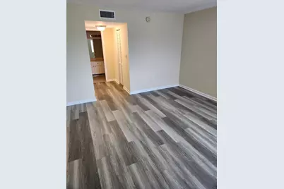 731 N Pine Island Road #402, Plantation, FL 33324 - Photo 5