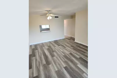 731 N Pine Island Road #402, Plantation, FL 33324 - Photo 3