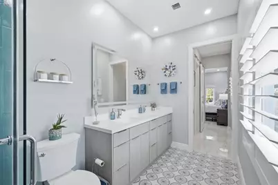 380 SE 5th Avenue, Pompano Beach, FL 33060 - Photo 23