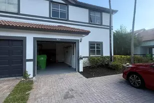9831 NW 24th St, Sunrise, FL 33322 - Photo 3