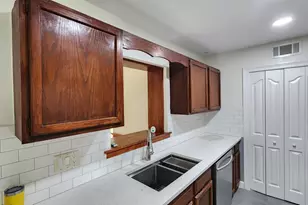 461 SW Buxton Ave, Port Saint Lucie, FL 34983 - Photo 9