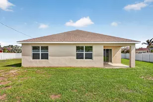 393 SW Tarra Ave, Port Saint Lucie, FL 34953 - Photo 41