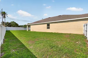 393 SW Tarra Ave, Port Saint Lucie, FL 34953 - Photo 37