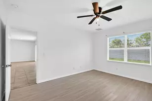 393 SW Tarra Ave, Port Saint Lucie, FL 34953 - Photo 21