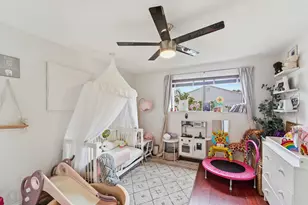 644 NE 195th St, Miami, FL 33179 - Photo 15