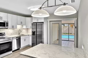 541 NE 18th St, Boca Raton, FL 33432 - Photo 5