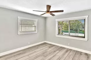 541 NE 18th St, Boca Raton, FL 33432 - Photo 11
