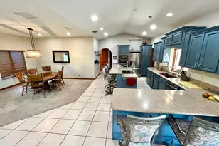 3046 N Bowden Rd, Avon Park, FL 33825 - Photo 9