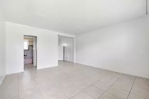 515 NE 150th St, Miami, FL 33161 - Photo 3