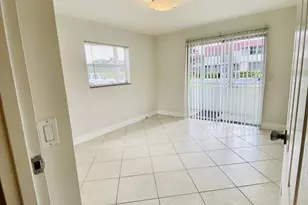 581 Saxony M, Delray Beach, FL 33446 - Photo 11