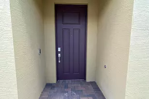 1769 SE Crosswood Wy, Port Saint Lucie, FL 34984 - Photo 3