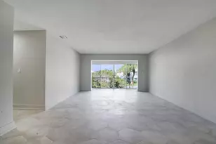 315 Venetian Dr, Delray Beach, FL 33483 - Photo 9