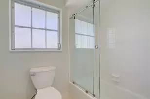315 Venetian Dr, Delray Beach, FL 33483 - Photo 21