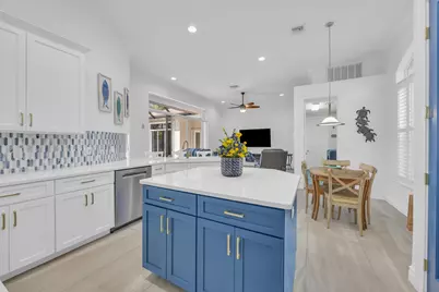 1413 W Island Club Square, Vero Beach, FL 32963 - Photo 3