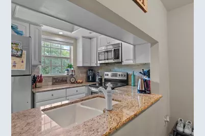 1901 Indian River Boulevard #201a, Vero Beach, FL 32960 - Photo 3