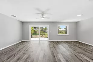 1343 SE Vestridge Ln, Port Saint Lucie, FL 34952 - Photo 7