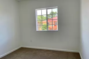 5064 SE Mariner Garden Cir, Stuart, FL 34997 - Photo 9