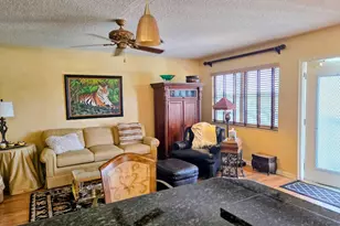 4027 Lyndhurst, Deerfield Beach, FL 33442 - Photo 5