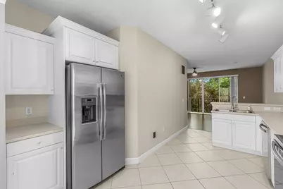 1620 42nd Square #104, Vero Beach, FL 32960 - Photo 13