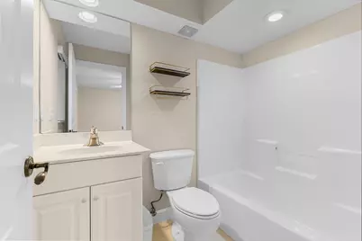 1620 42nd Square #104, Vero Beach, FL 32960 - Photo 29