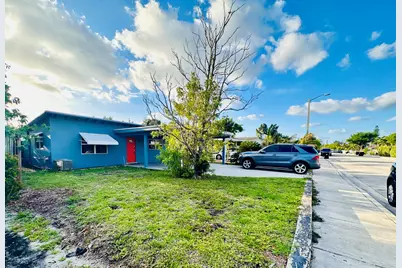 1118 N E Street, Lake Worth Beach, FL 33460 - Photo 3