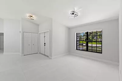 20221 NW 8th Street, Pembroke Pines, FL 33029 - Photo 9