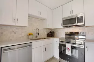 1614 16th Ln, Palm Beach Gardens, FL 33418 - Photo 5