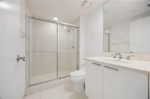 14951 Royal Oaks Ln, North Miami, FL 33181 - Photo 19