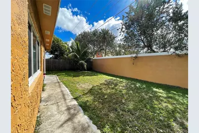 11420 NW 35th Street, Sunrise, FL 33323 - Photo 17